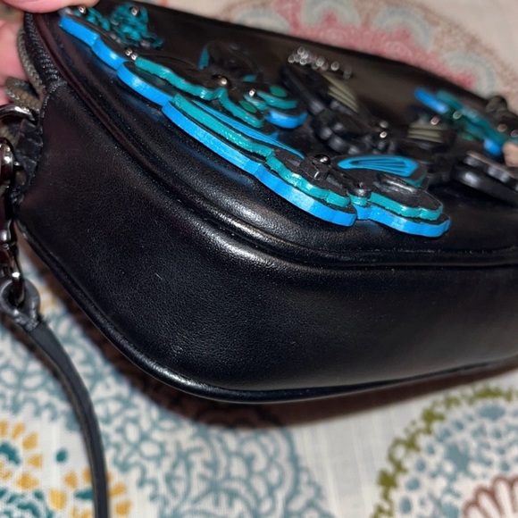 Coach Butterfly Appliqué Crossbody Clutch in Pebble Leather. - Picture 16 of 16